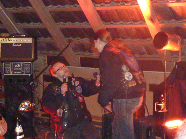 Schliessen von 11.Winter-Scheunenparty(12).JPG